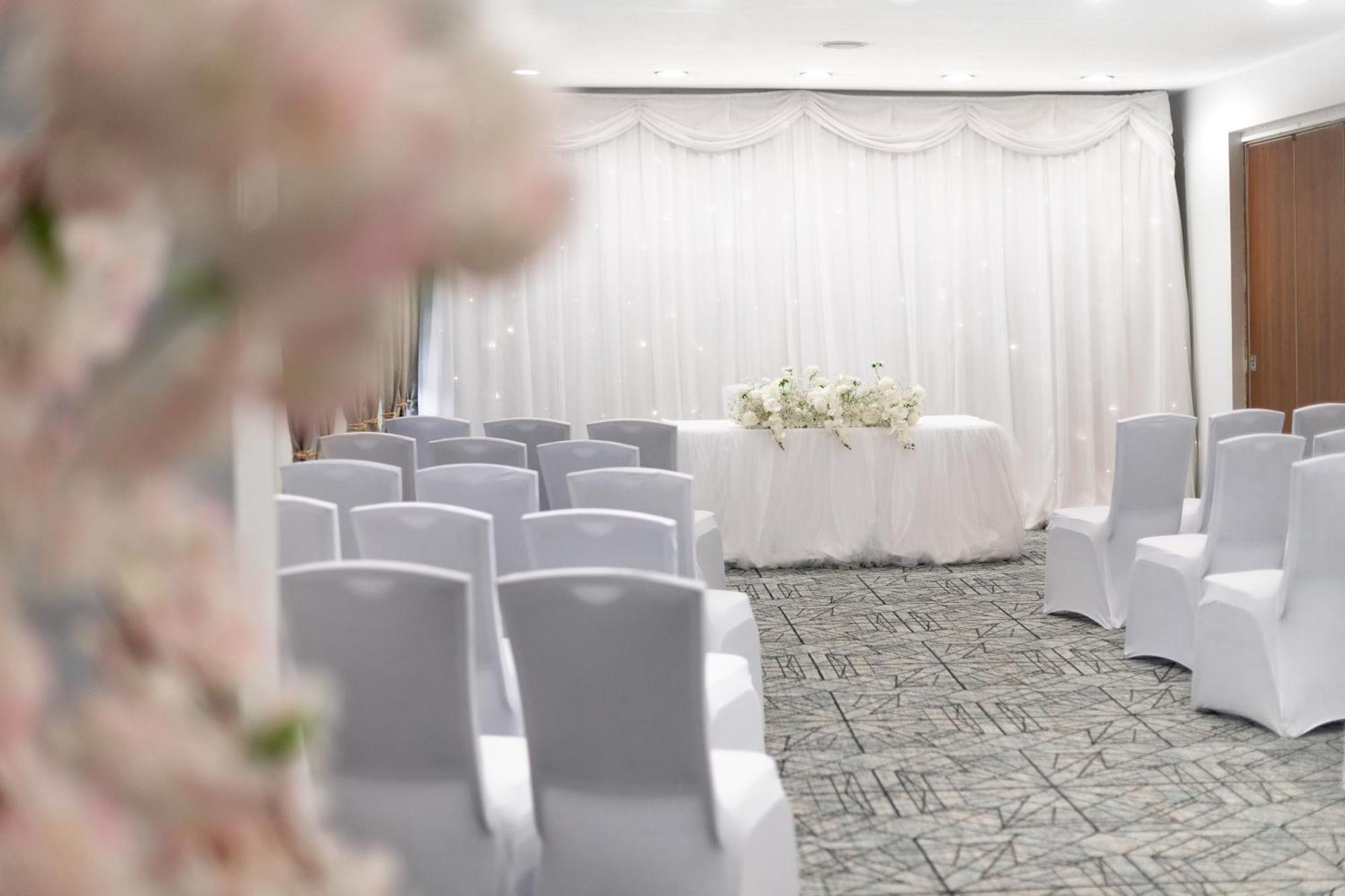Holiday Inn - Manchester - Oldham By Ihg Failsworth Esterno foto